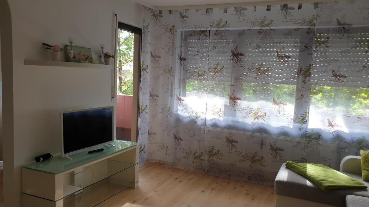 Wohnung Am Gruenen, Naehe Stadtzentrum Und Hauptbahnhof, Wlan Inklusive Furth Bagian luar foto