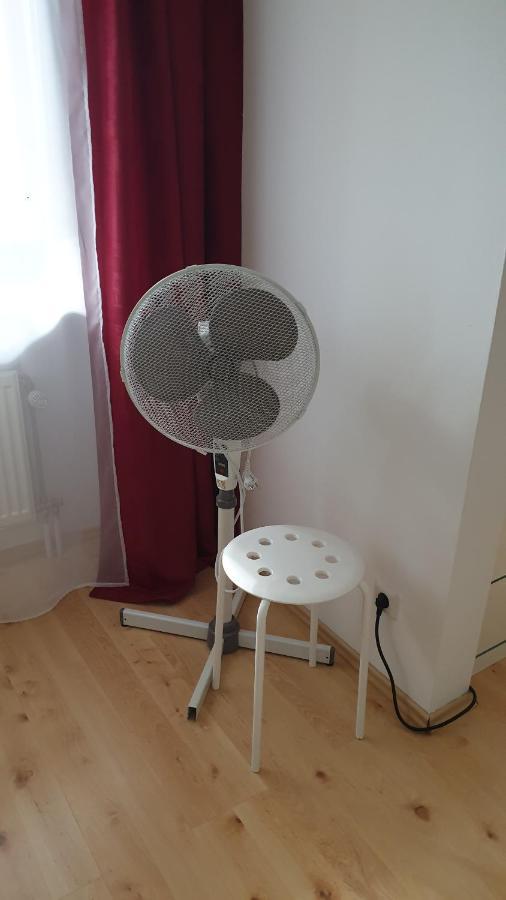 Wohnung Am Gruenen, Naehe Stadtzentrum Und Hauptbahnhof, Wlan Inklusive Furth Bagian luar foto