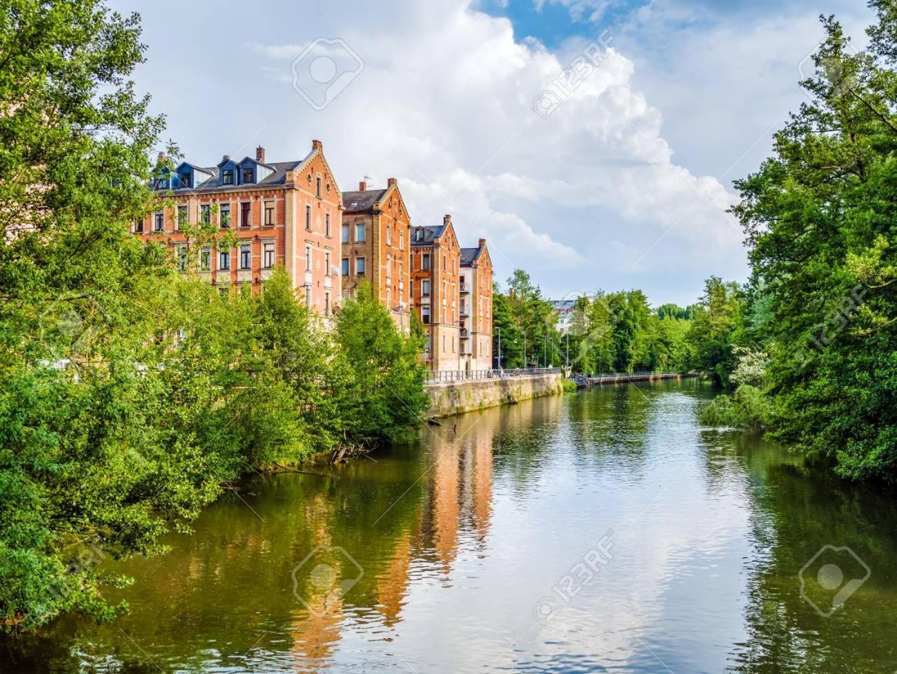 Wohnung Am Gruenen, Naehe Stadtzentrum Und Hauptbahnhof, Wlan Inklusive Furth Bagian luar foto